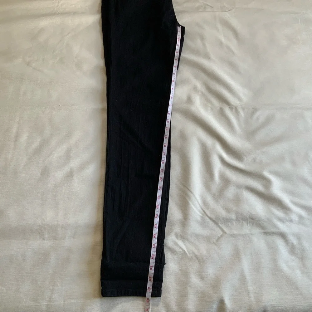 BDG High Rise Cigarette Jeans in Black